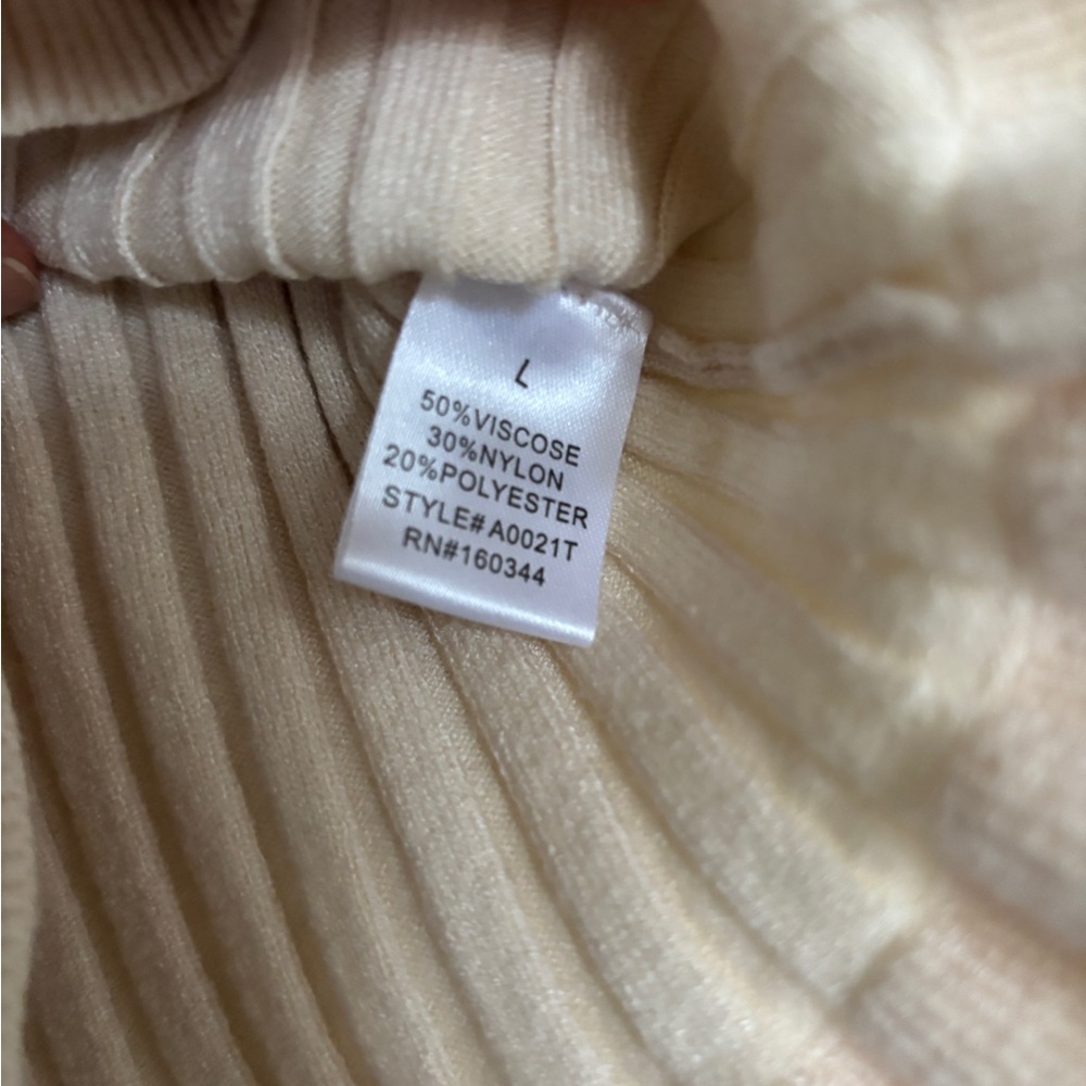 Beige Botany Crop Short Sleeve Sweater - Picture 4 of 5